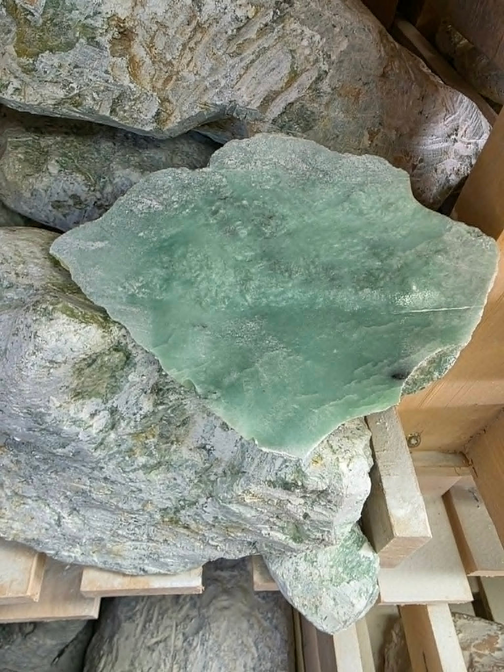 Aqua Rough Stone