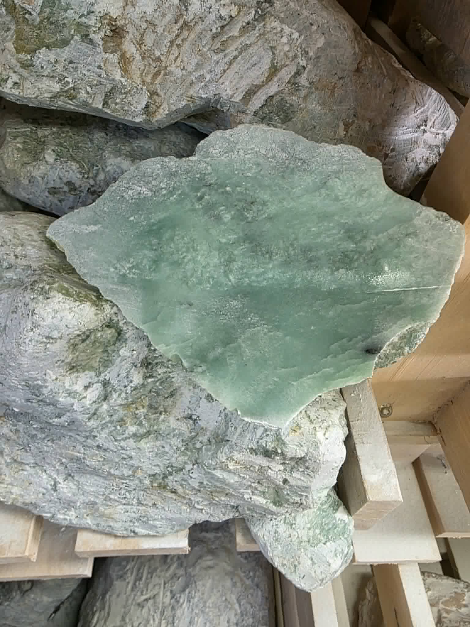 Aqua Rough Stone